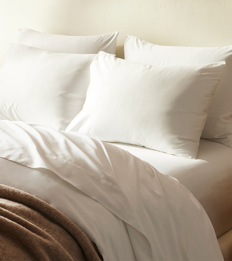Our best-selling weave is buttery smooth, has a lustrous finish and is perfect for snuggling.