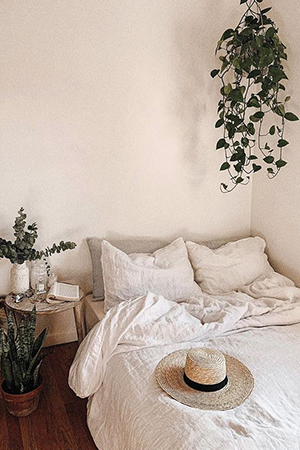 Linen Sheets in Cream | ALIGN : LEFT